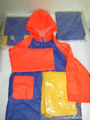 kurtka przeciwdeszczowa pcv dziecinna 106-123