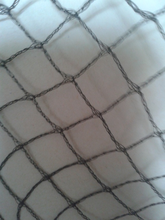 siatka przeciw ptakom oczko 10x10 mm